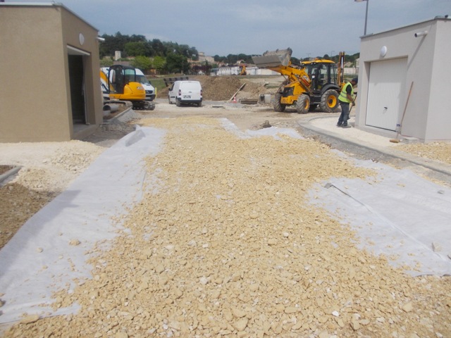 PHOTO 002